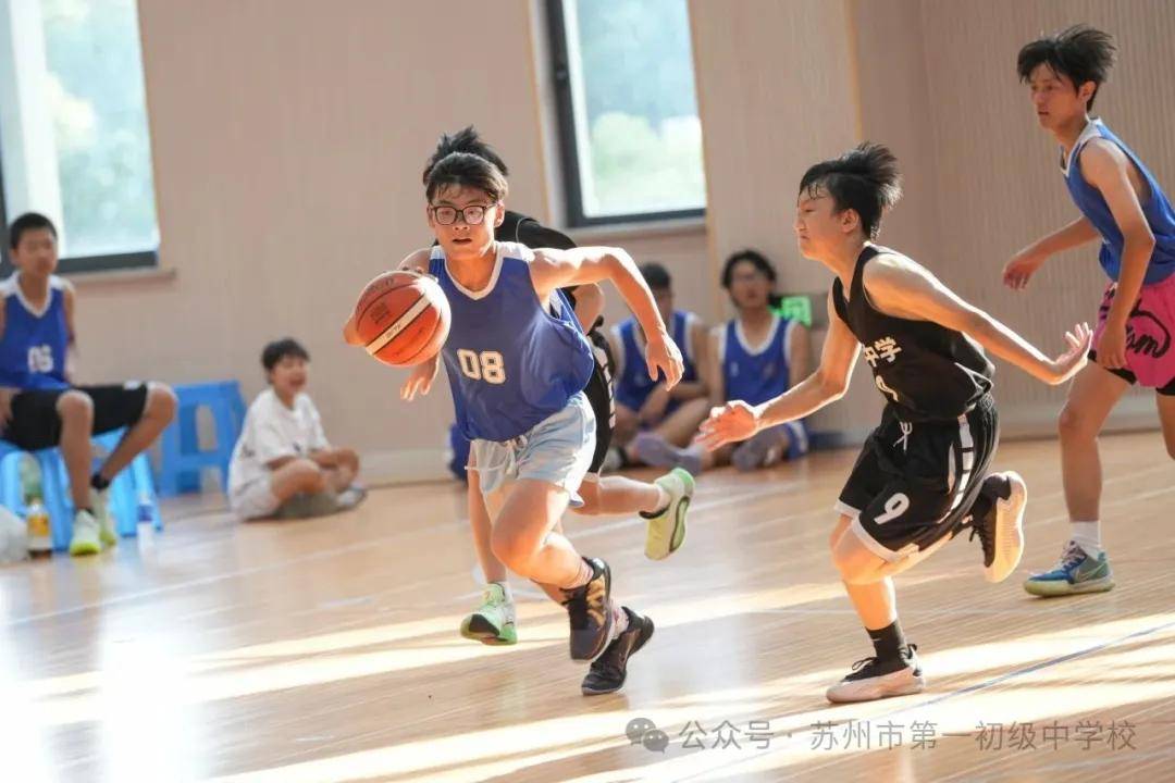 苏州市第一初级中学校篮球队参加姑苏区阳光体育联赛初中男子篮球比赛