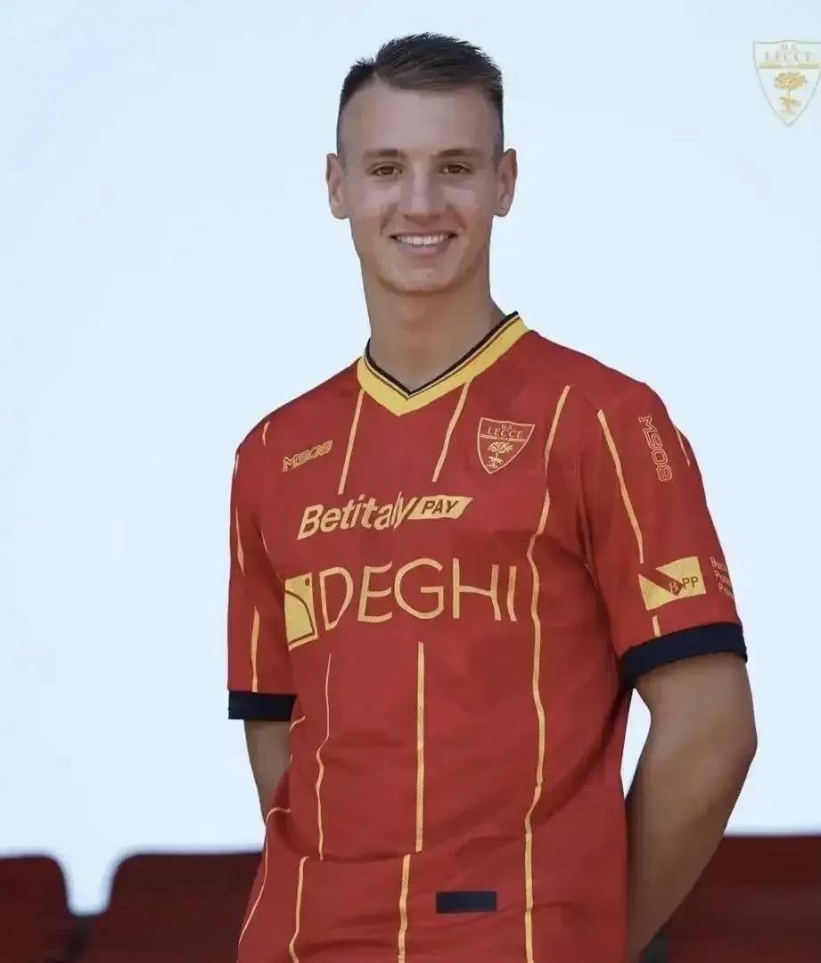 意甲:米兰跟莱切就卡马尔达加盟所签的协议曝光,在意甲每出场一次,莱切将获得7.5万