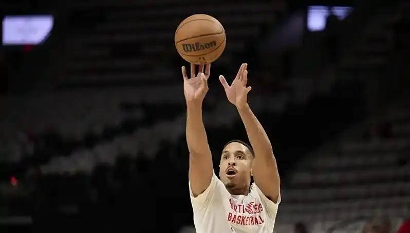 金州勇士拒绝零操作,追求布罗格登减轻库里压力 五小特质助力球队