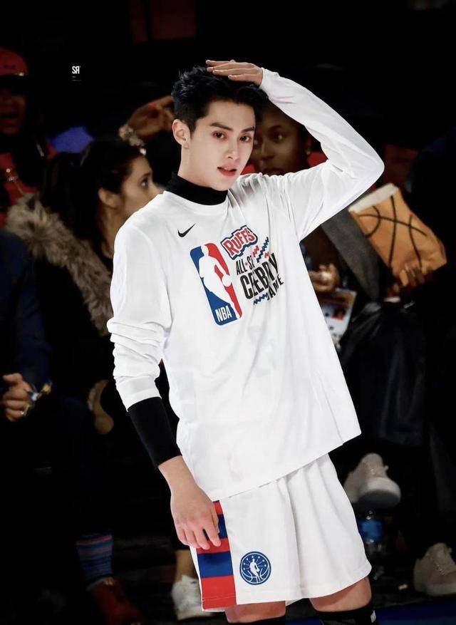 聚星篮球名人赛官宣豪华阵容：丁彦雨航王鹤棣PK皮尔斯雷阿伦