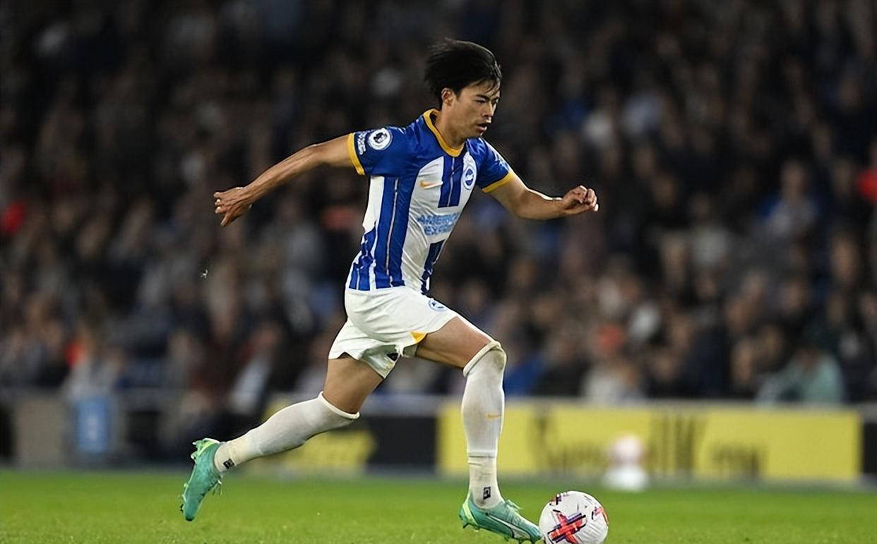 英超布莱顿对阵曼城:积分落后曼联,曼城逐渐迎合曼联风格