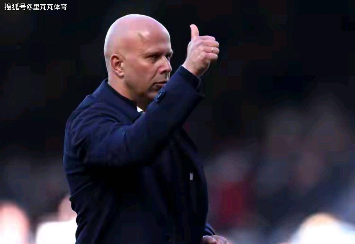 再次绝杀对手晋级,利物浦却“高兴不起来”:19岁天才遭遇重伤