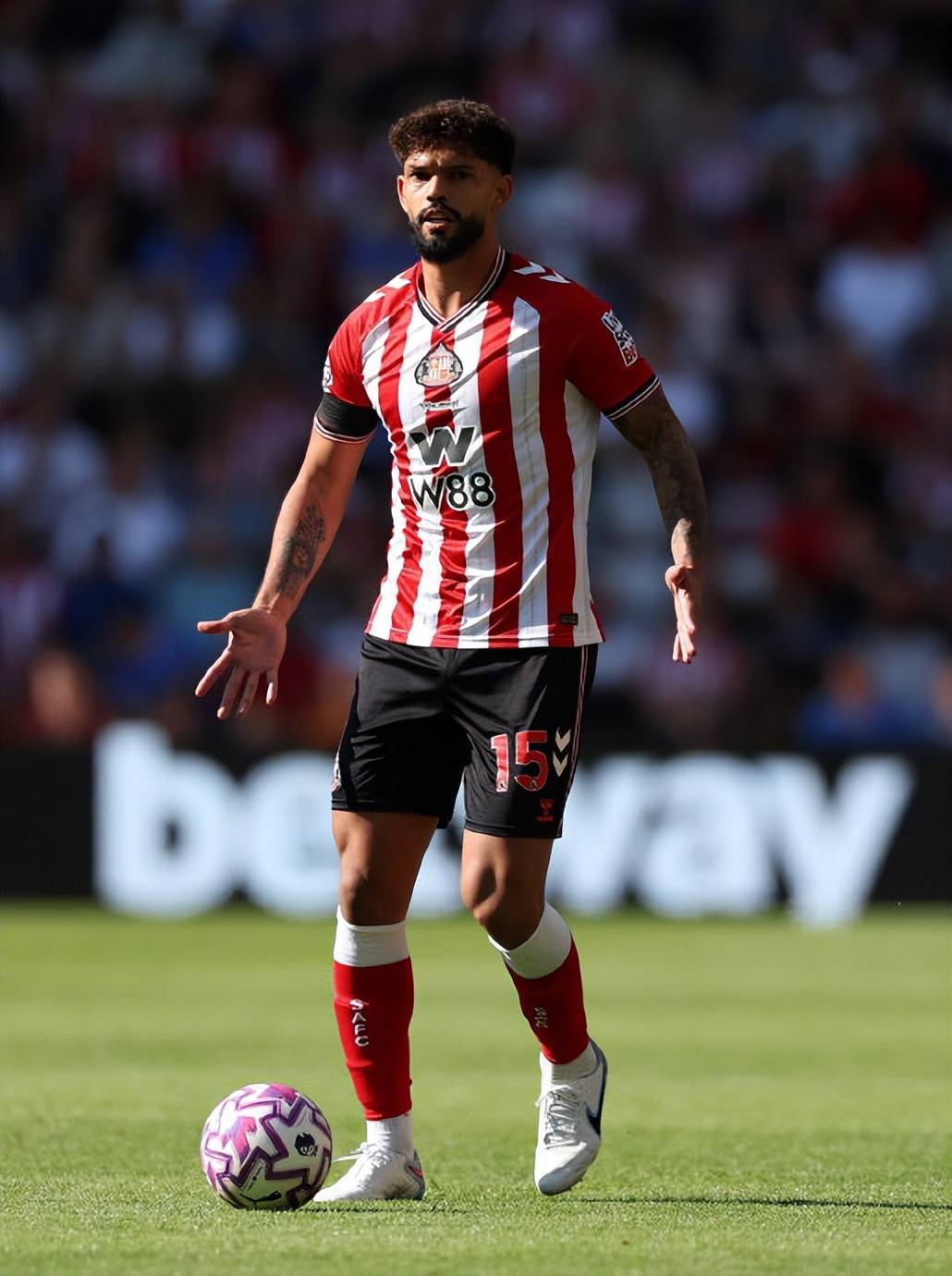 曼联小心！扎卡成为桑德兰梦幻开局的核心，铸就桑德兰非常硬中场